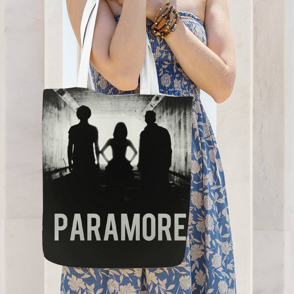 b2553d8f0fef6b763ec97ff72bb5a119 - Paramore Band Store